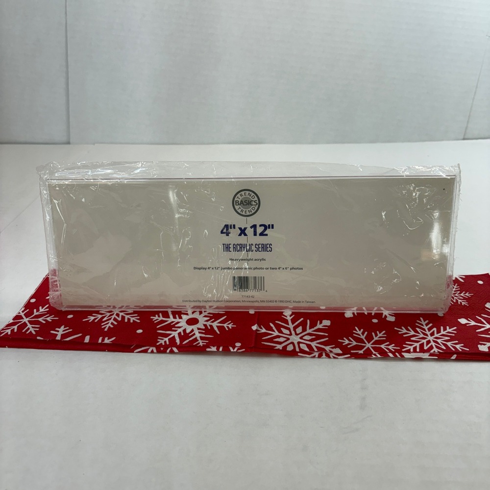 Trend Basics Panoramic Photo Frame Unisex 4x12 Clear New Vintage 1993 Acrylic